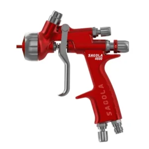 Pistola aerográfica Sagola 4600 con tecnología DFT y M2M para repintado automotriz profesional.